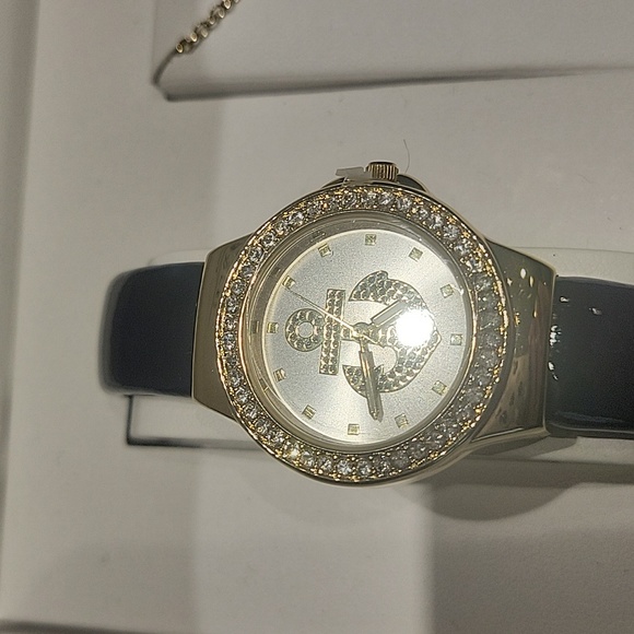 Women's watch and necklace set - Picture 3 of 4